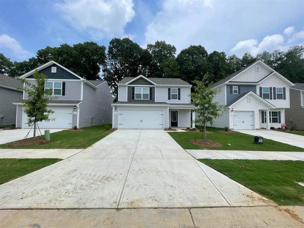 4 BR in Charlotte