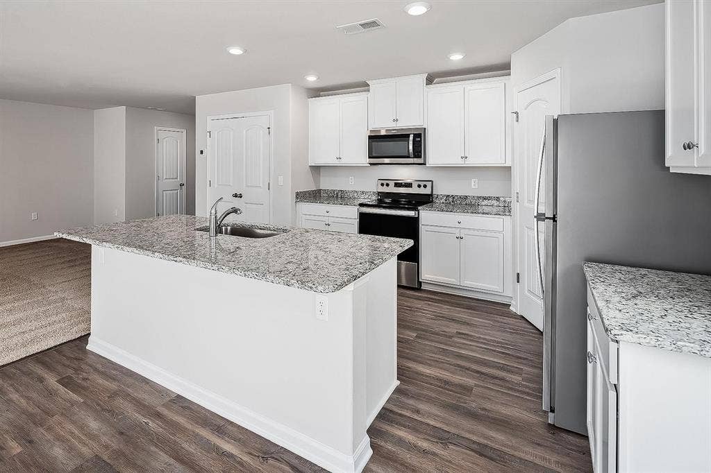 4 BR in Charlotte
