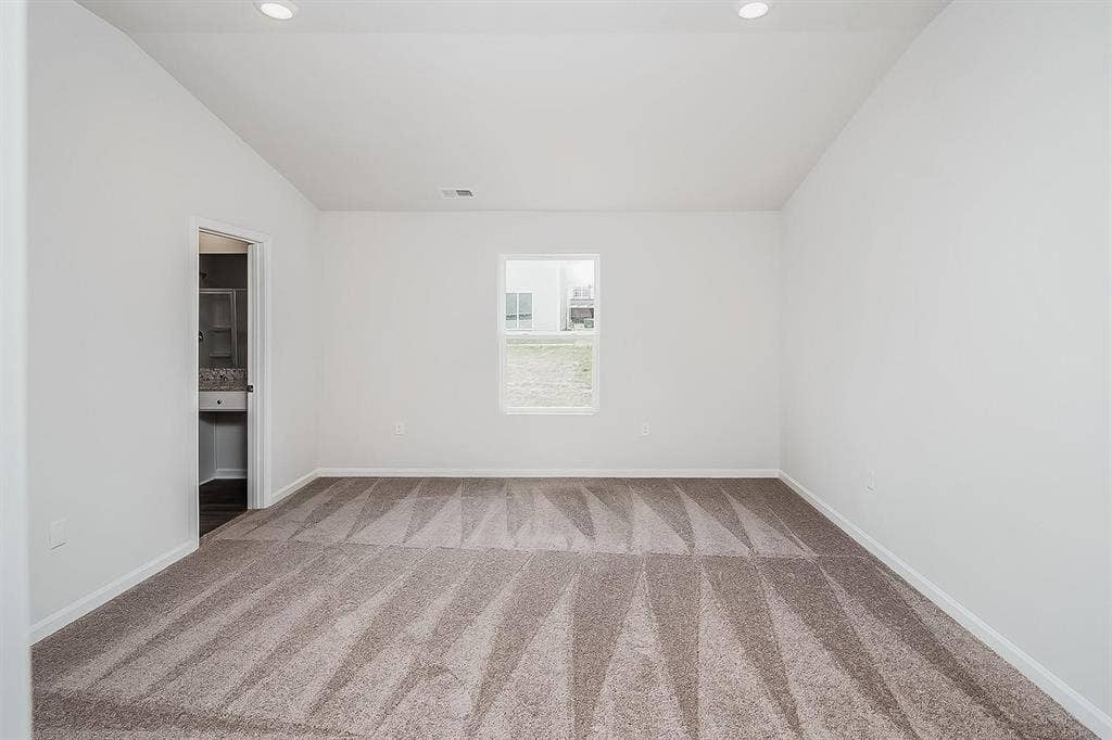 4 BR in Charlotte