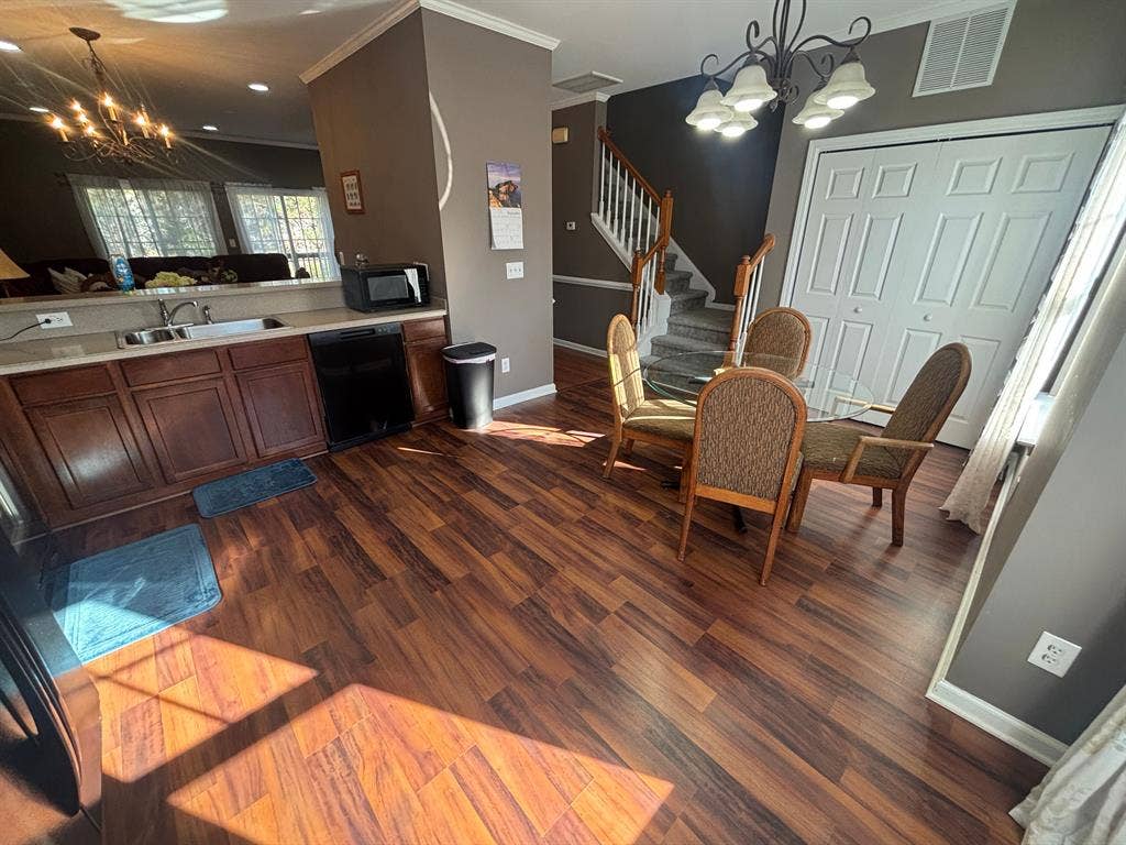 4 BR in Cary