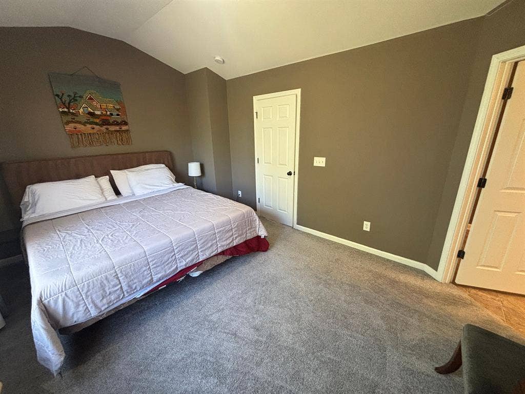 4 BR in Cary