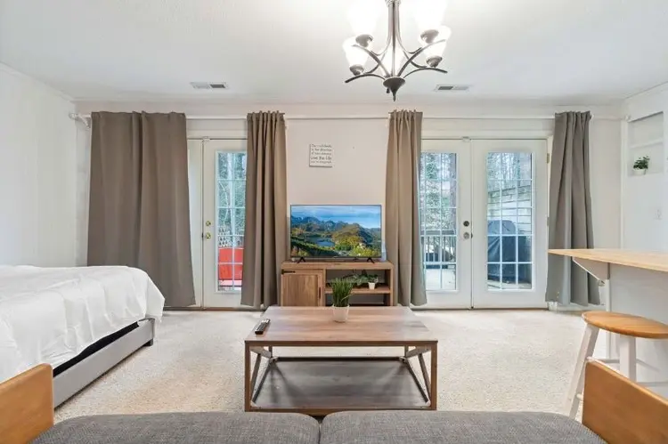 1 BR in Raleigh