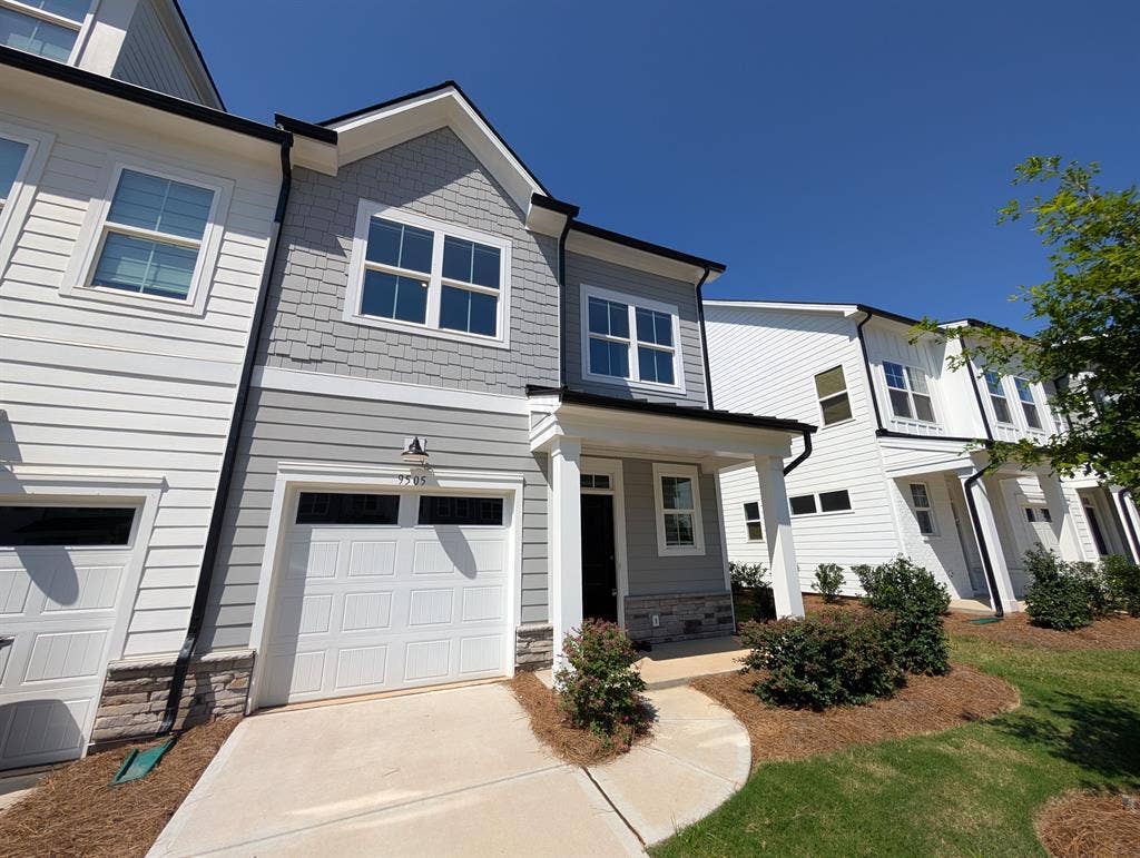 4 BR in Charlotte