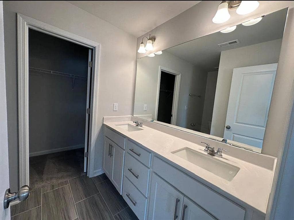 3 BR in Raleigh
