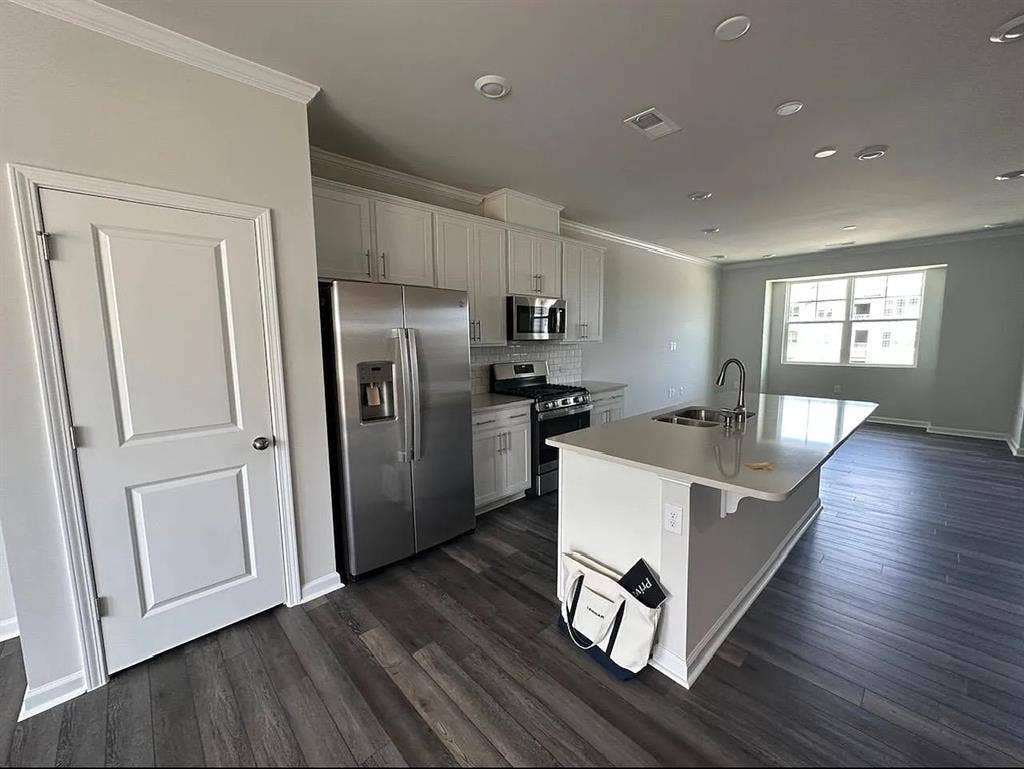 3 BR in Raleigh