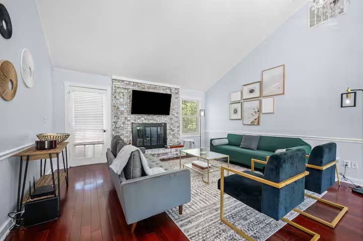 5 BR in Lilburn