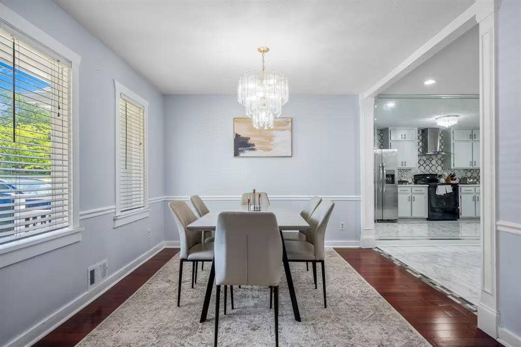 5 BR in Lilburn
