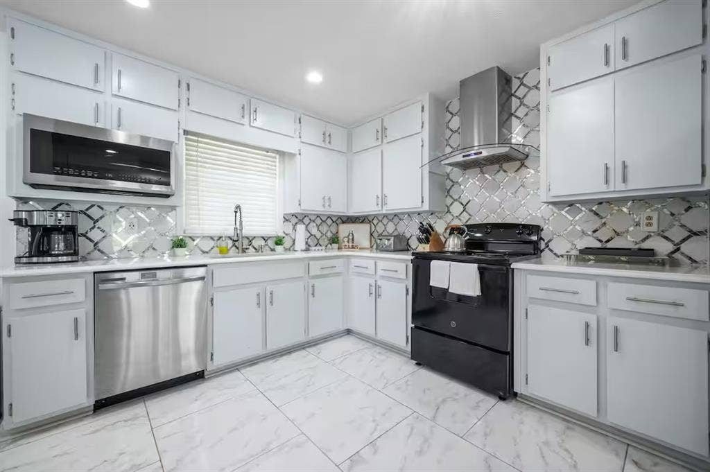 5 BR in Lilburn