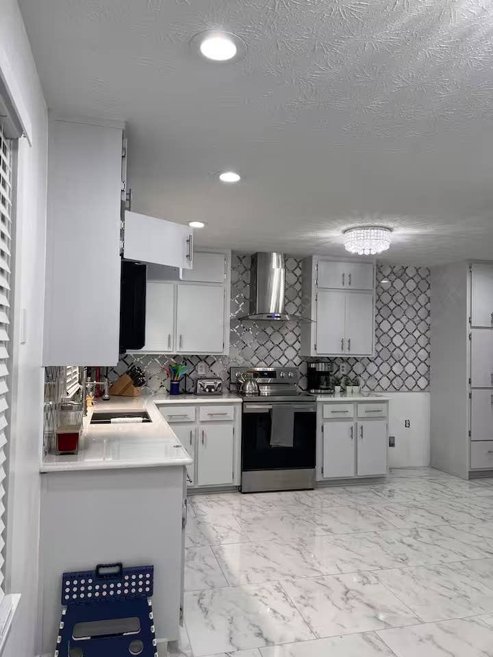 5 BR in Lilburn
