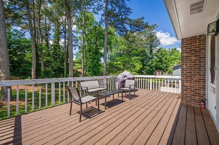 5 BR in Lilburn