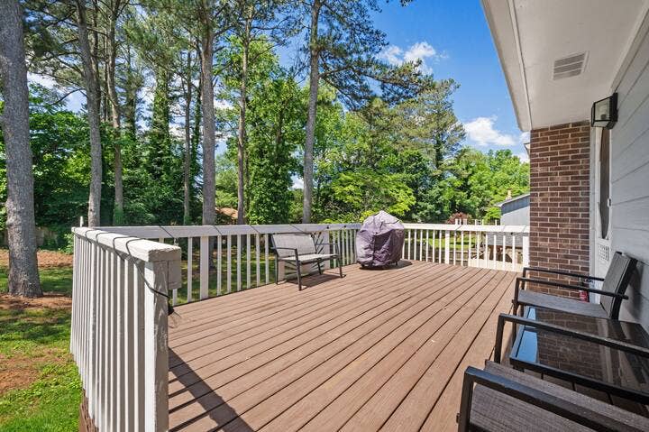 5 BR in Lilburn