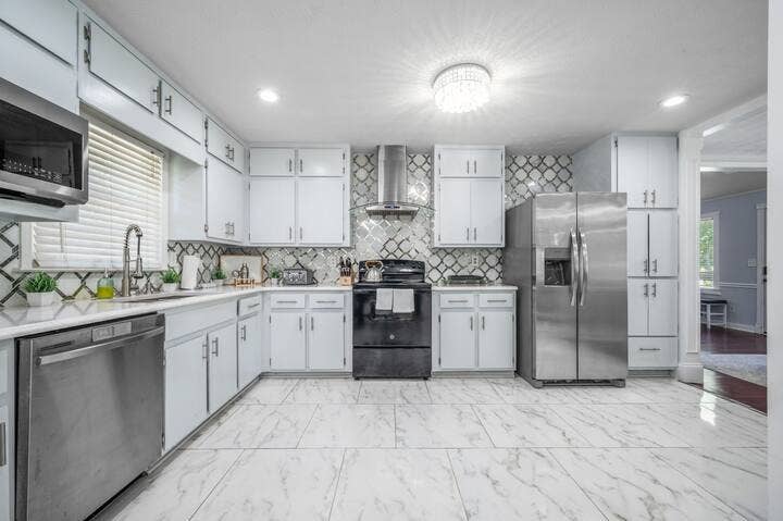 5 BR in Lilburn