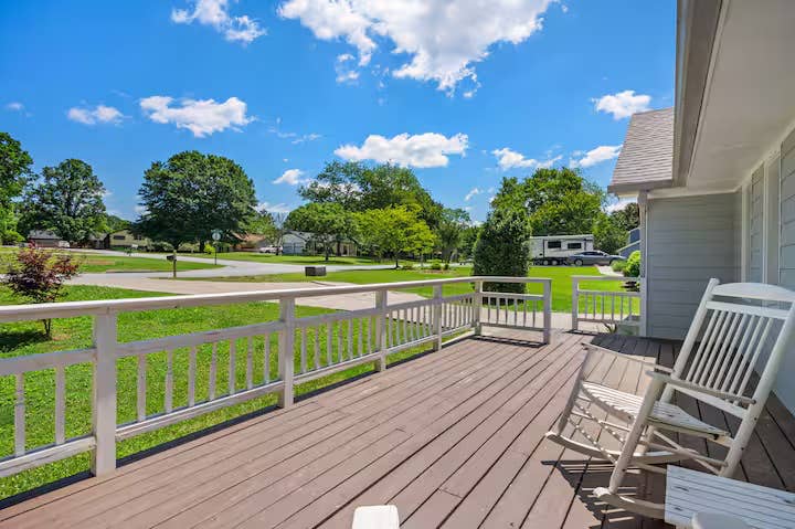 5 BR in Lilburn