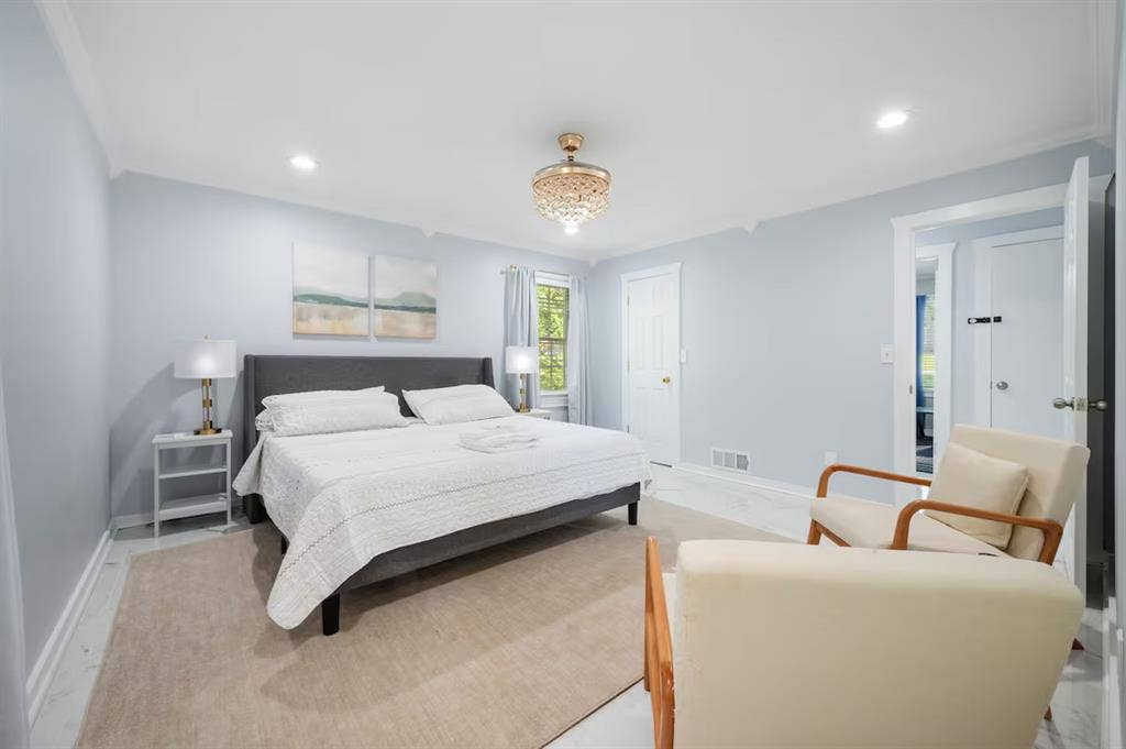 5 BR in Lilburn