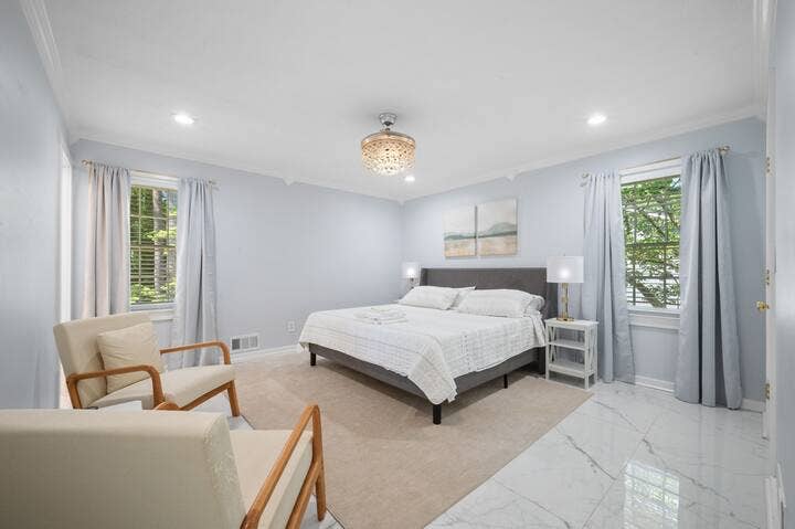 5 BR in Lilburn