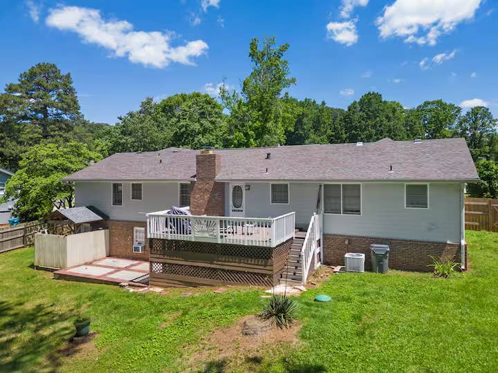 5 BR in Lilburn