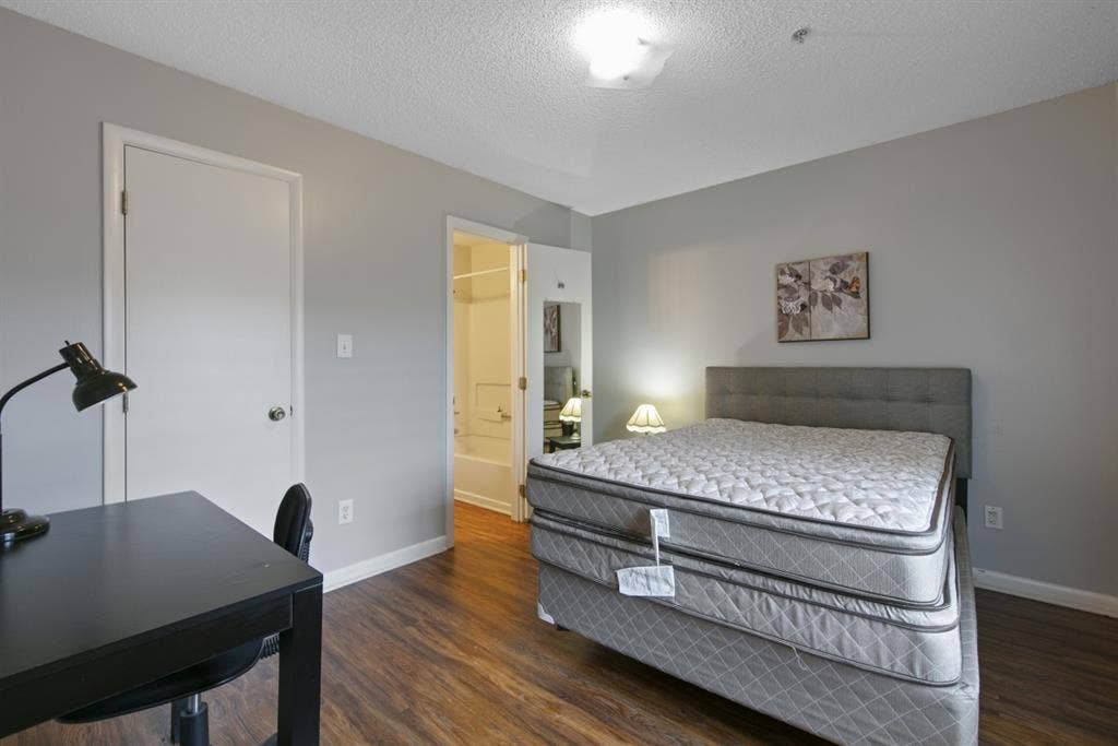 4 BR in Raleigh