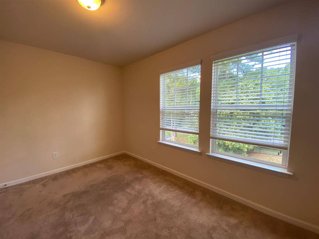 4 BR in Charlotte