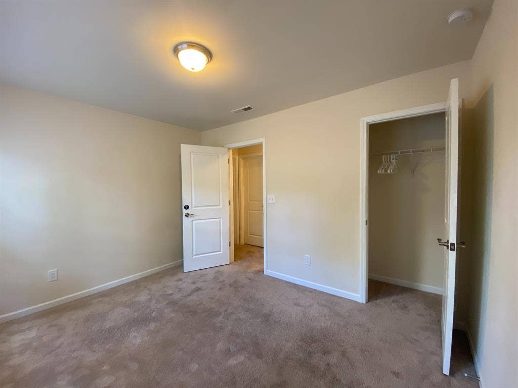 4 BR in Charlotte