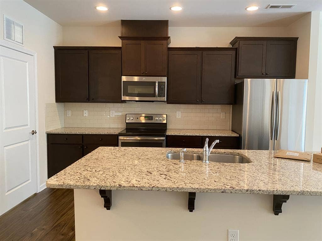 4 BR in Charlotte