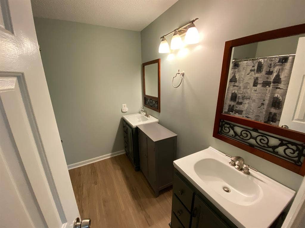 2 BR in Durham