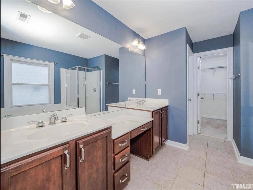 4 BR in Morrisville