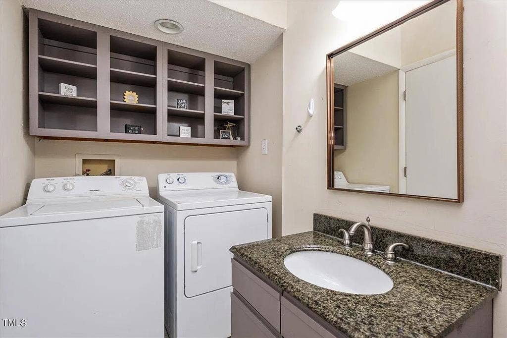 1 BR in Durham