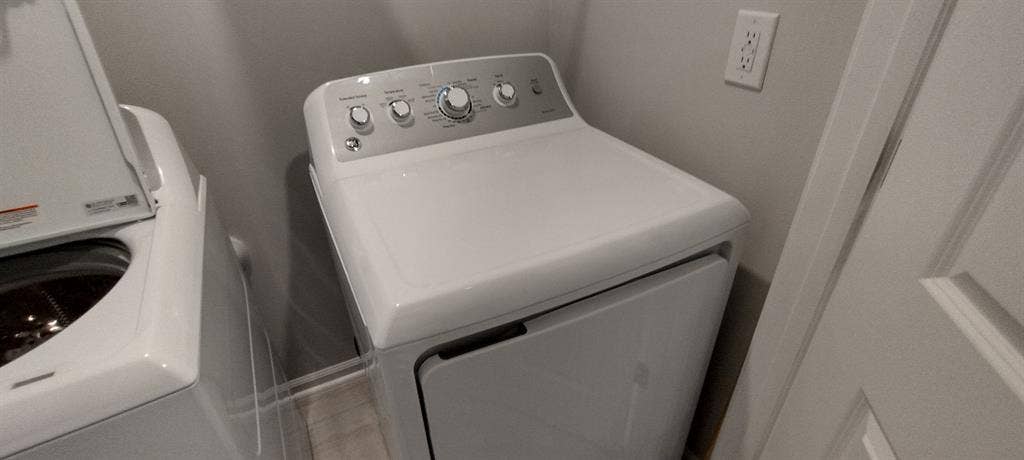 3 BR in Apex