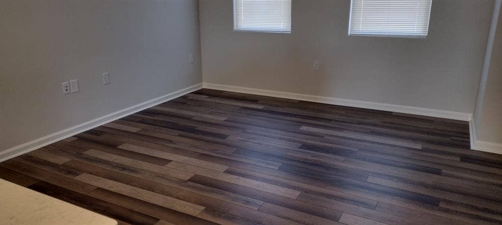 3 BR in Apex
