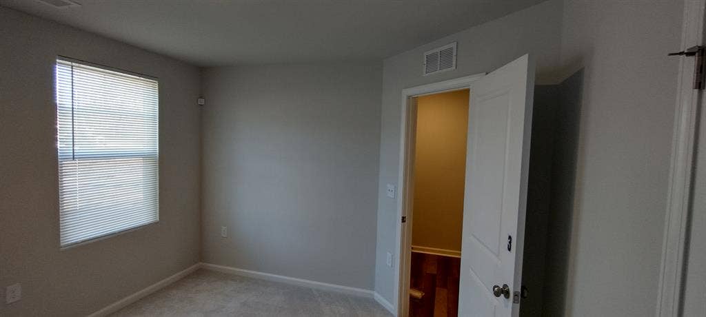 3 BR in Apex