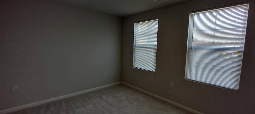 3 BR in Apex