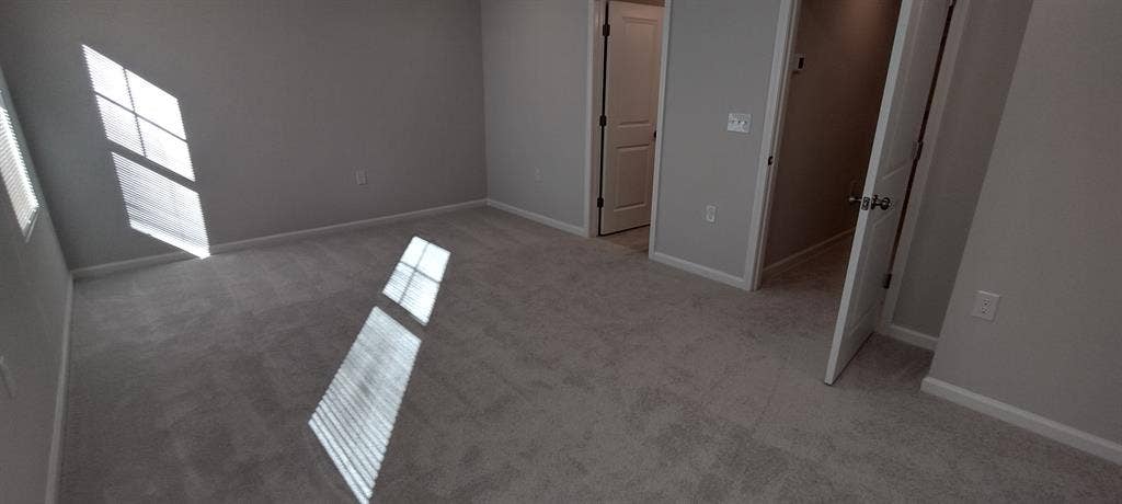 3 BR in Apex