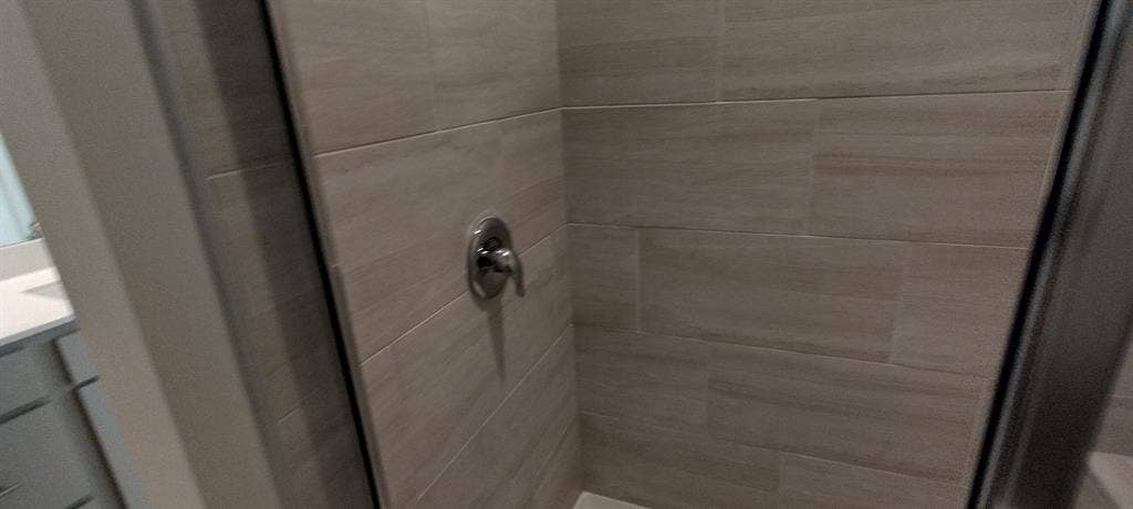 3 BR in Apex