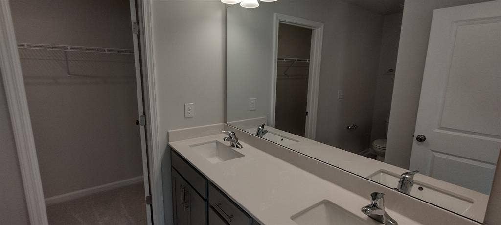 3 BR in Apex