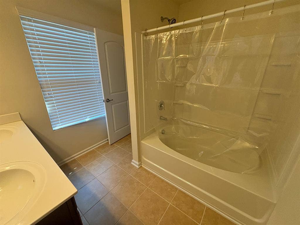 3 BR in Durham