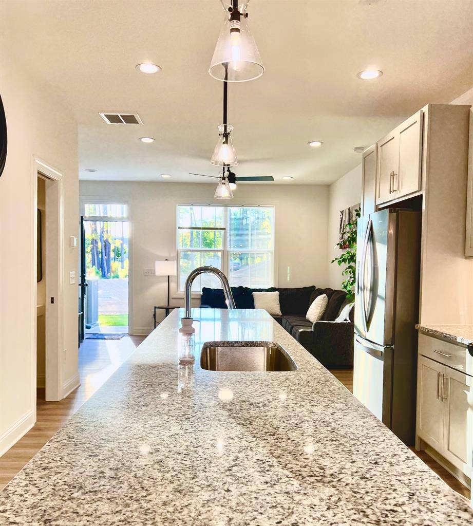 4 BR in Raleigh