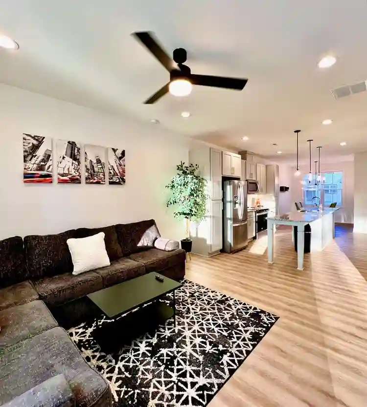 4 BR in Raleigh