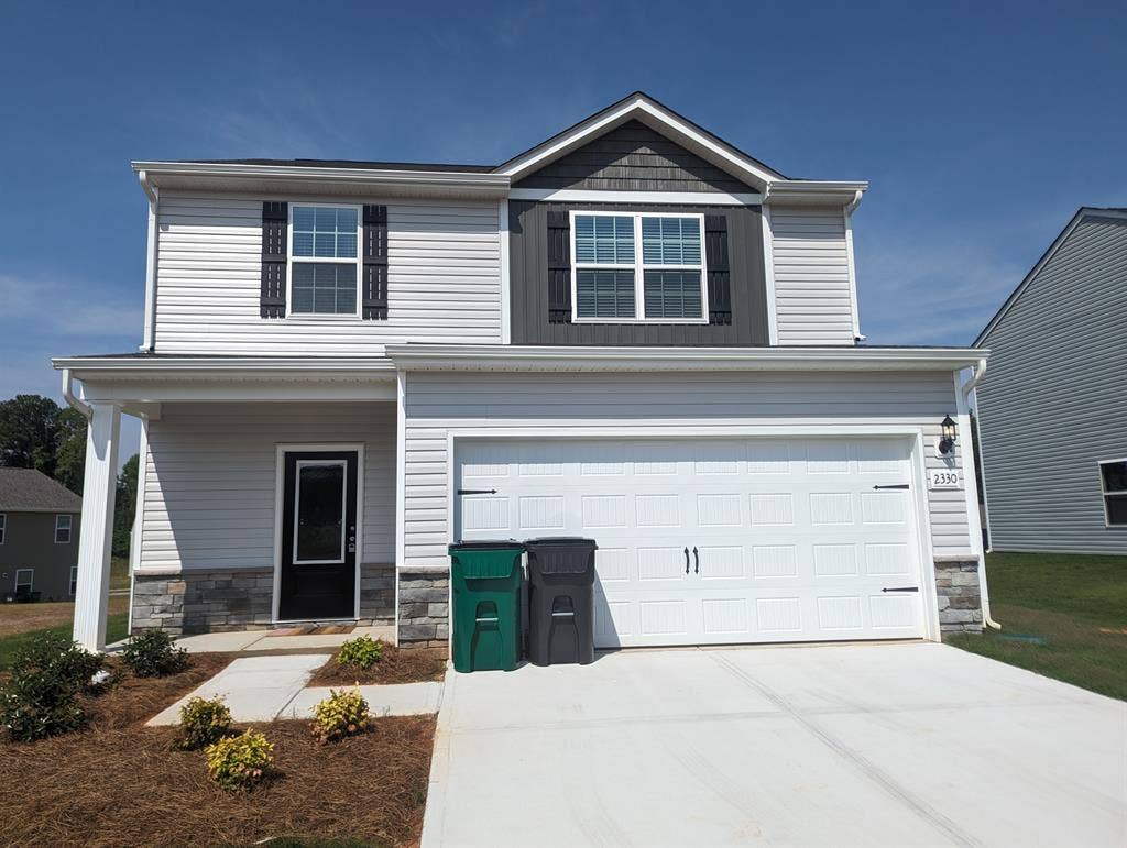 4 BR in Charlotte