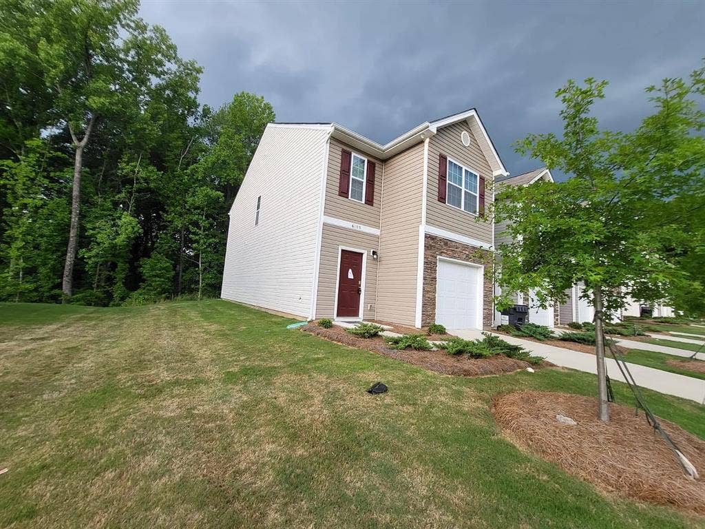 3 BR in Charlotte