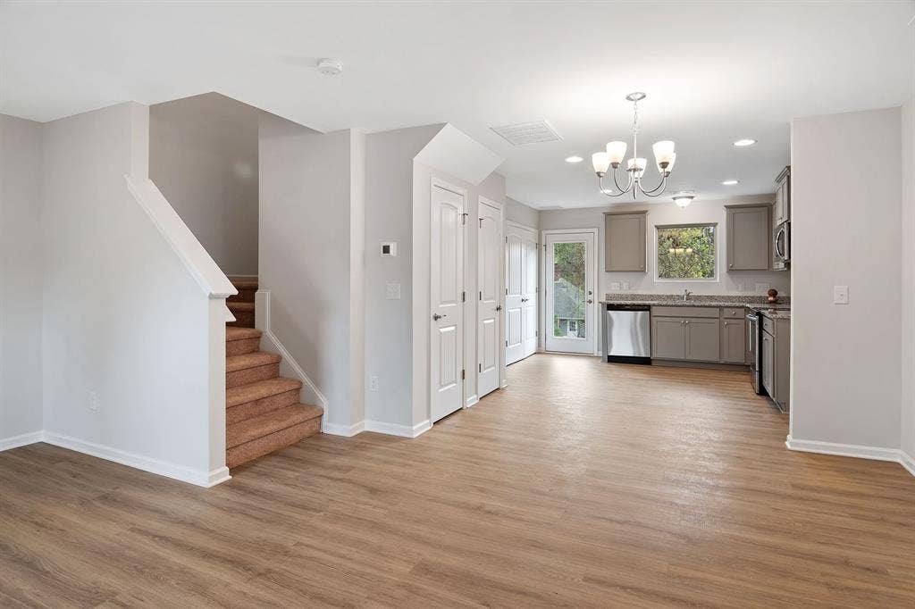 3 BR in Raleigh