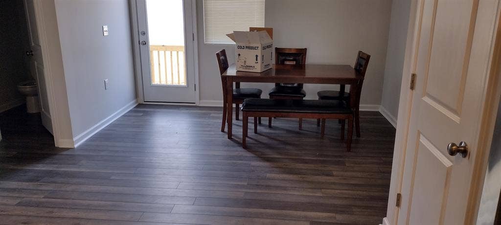 3 BR in Apex