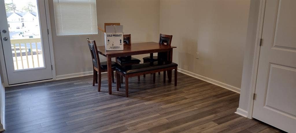 3 BR in Apex
