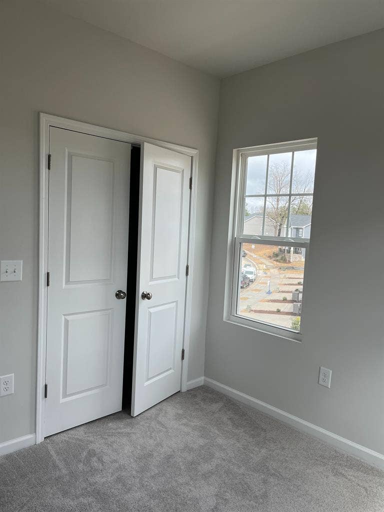 4 BR in Apex