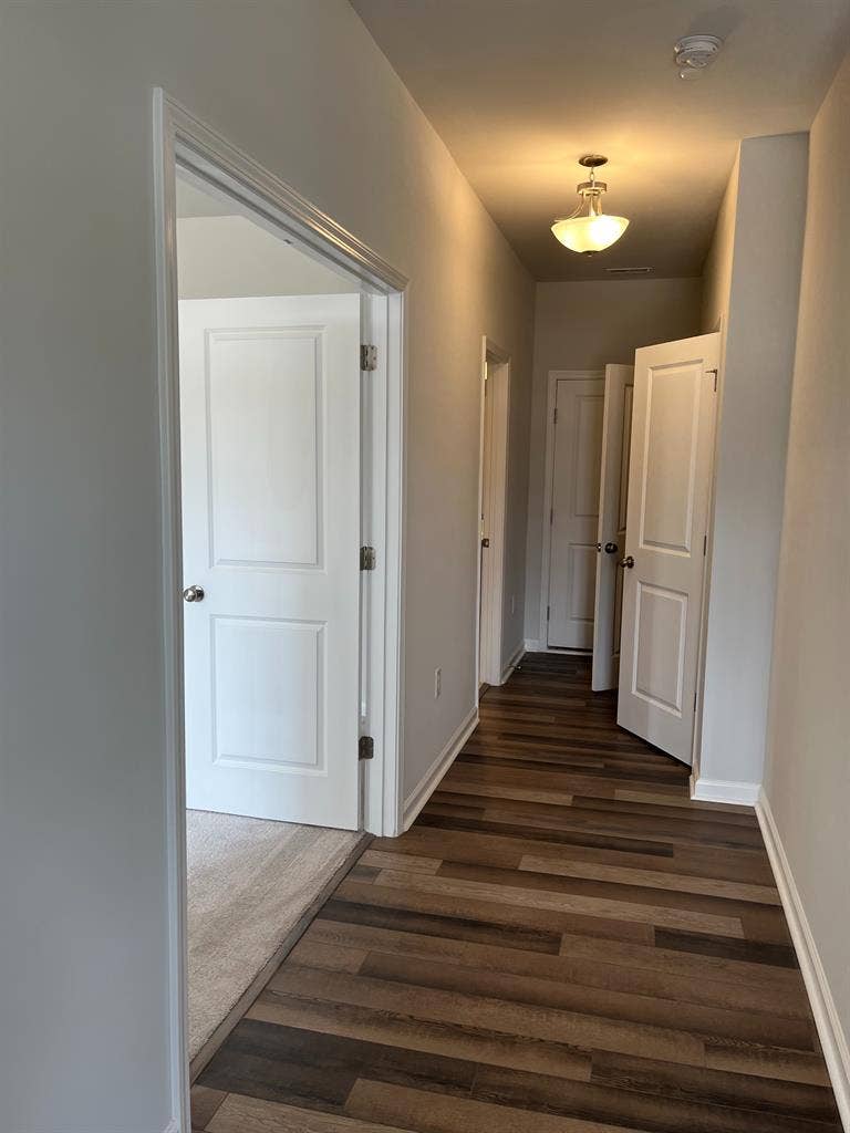 4 BR in Apex