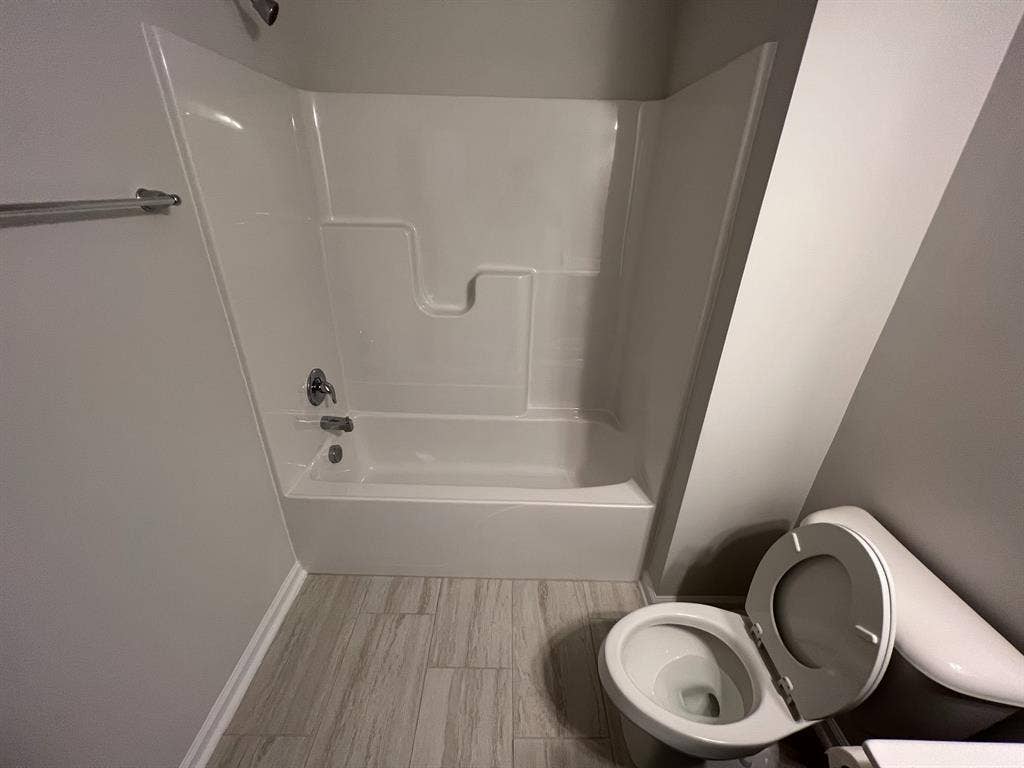 4 BR in Apex