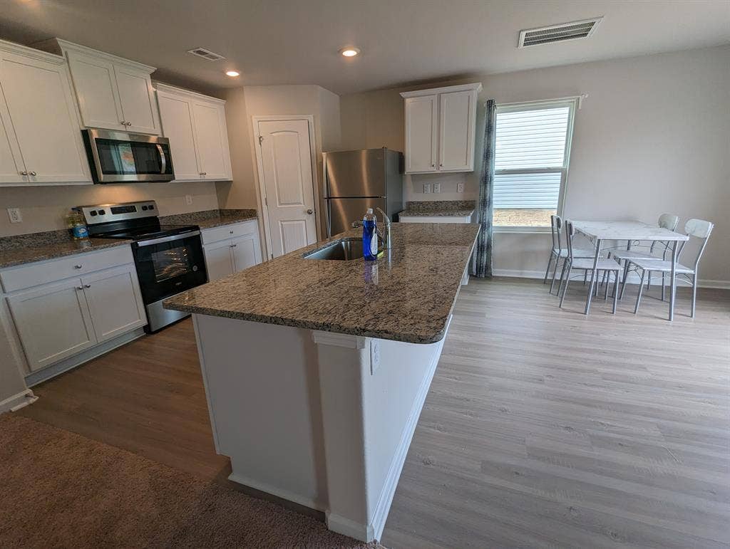 4 BR in Charlotte