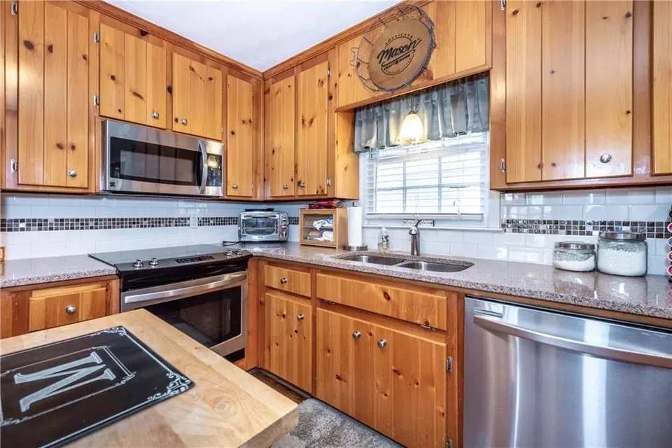 4 BR in Canton