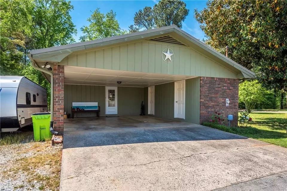4 BR in Canton