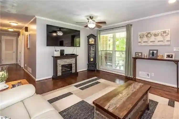 4 BR in Canton