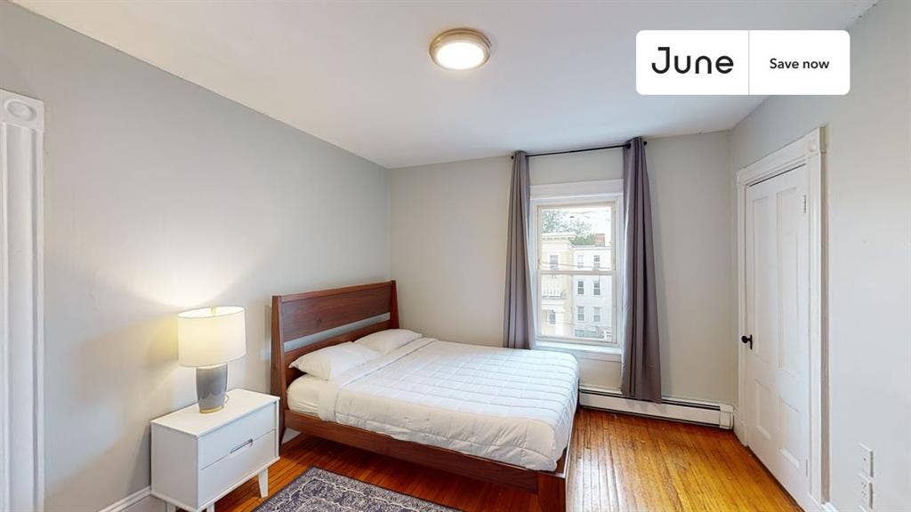 4 BR in Boston